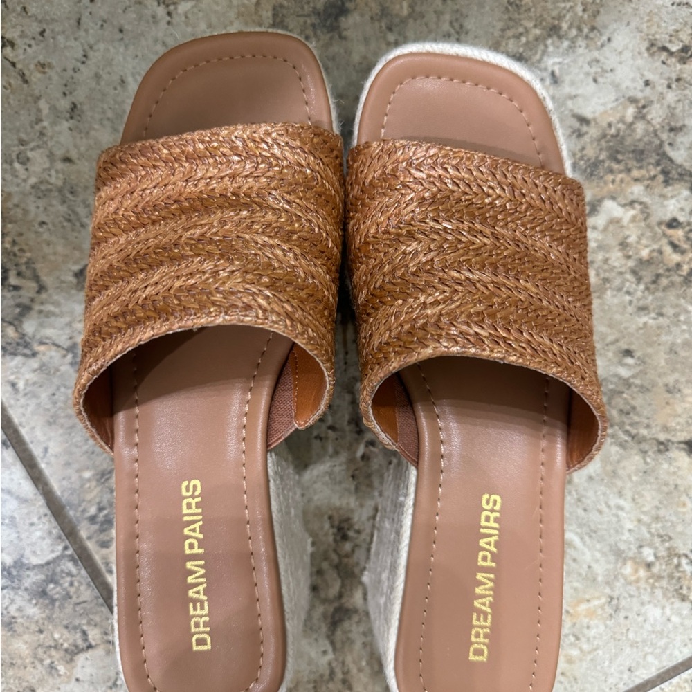 Dream Pairs Brown Woven Slide Sandals